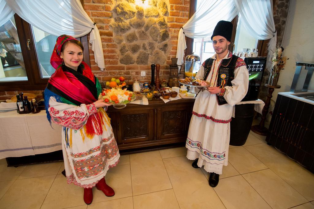 Hanul Moara Cu Noroc Ineu  Zewnętrze zdjęcie
